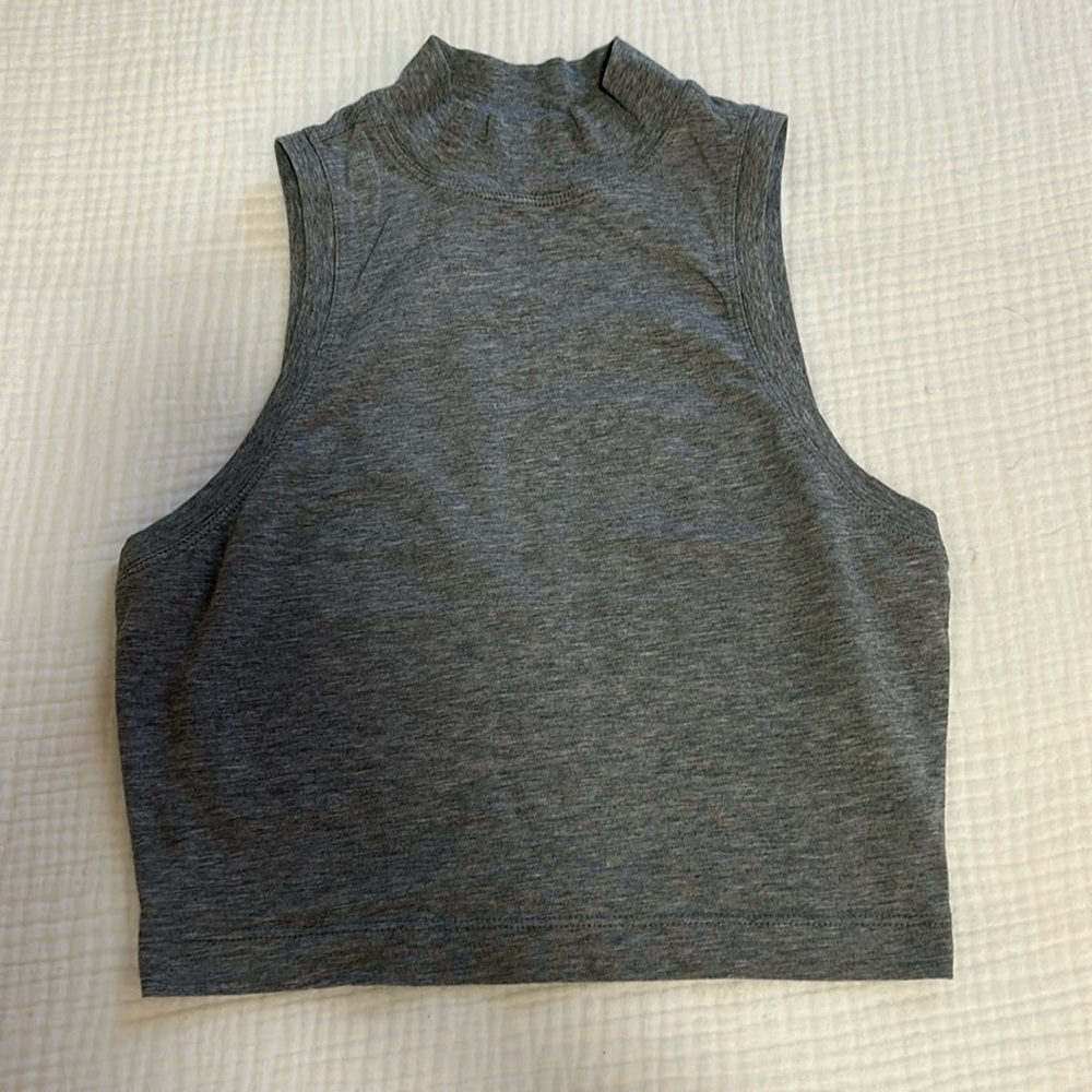Lululemon mock neck tank